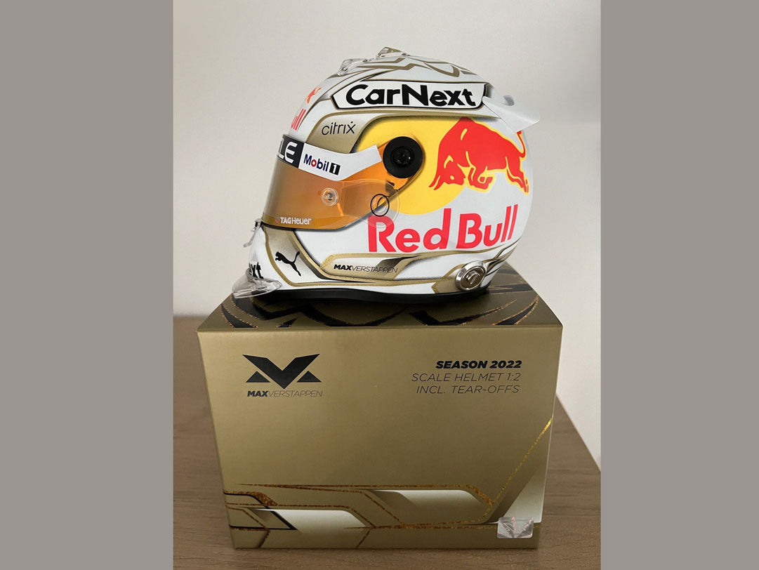 マックス フェルスタッペン 2022シーズン ヘルメット 1/2スケール Max Verstappen 2022 / Official Products 1/2 Helmet – GPHelmet